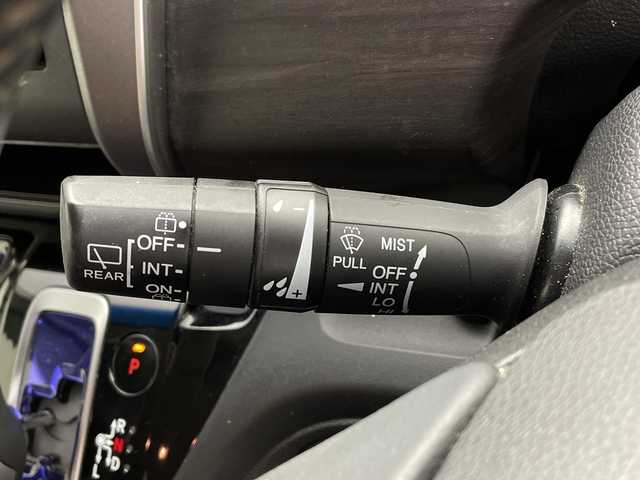 ホンダ フリード ハイブリット G ホンダセンシング 鹿児島県 2017(平29)年 11.2万km コバルトブルーパール 純正SDナビ/(BT/AM/FM/CD/DVD/フルセグTV)/ワンオーナー/ホンダセンシング/先行車発進お知らせ機能/誤発進抑制機能/標識認識機能/レーダークルーズコントロール/レーンキープアシスト/両側パワースライドドア/バックカメラ/ハーフレザーシート/衝突軽減ブレーキ/アイドリングストップ/ウォークスルー/純正LEDヘッドライト/純正フロアマット/3列シート/保証書/取扱説明書