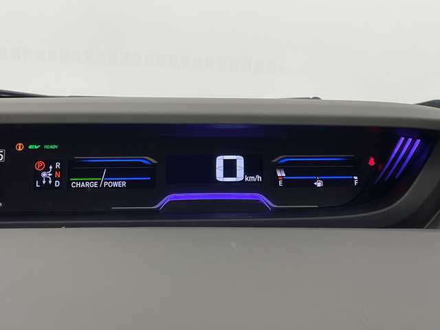 ホンダ フリード ハイブリット G ホンダセンシング 鹿児島県 2017(平29)年 11.2万km コバルトブルーパール 純正SDナビ/(BT/AM/FM/CD/DVD/フルセグTV)/ワンオーナー/ホンダセンシング/先行車発進お知らせ機能/誤発進抑制機能/標識認識機能/レーダークルーズコントロール/レーンキープアシスト/両側パワースライドドア/バックカメラ/ハーフレザーシート/衝突軽減ブレーキ/アイドリングストップ/ウォークスルー/純正LEDヘッドライト/純正フロアマット/3列シート/保証書/取扱説明書