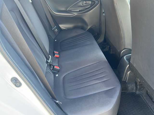 トヨタ ヤリス G 宮崎県 2021(令3)年 4.7万km ホワイトパールクリスタルシャイン 純正ナビ Bluetooth バックカメラ USB入力端子 ETC 前方のみドライブレコーダー 前後コーナーセンサー パワーステアリング パワーウィンドウ LEDライト 衝突軽減システム オートライト レーダークルーズコントロール