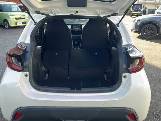 トヨタ ヤリス G 宮崎県 2021(令3)年 4.7万km ホワイトパールクリスタルシャイン 純正ナビ Bluetooth バックカメラ USB入力端子 ETC 前方のみドライブレコーダー 前後コーナーセンサー パワーステアリング パワーウィンドウ LEDライト 衝突軽減システム オートライト レーダークルーズコントロール