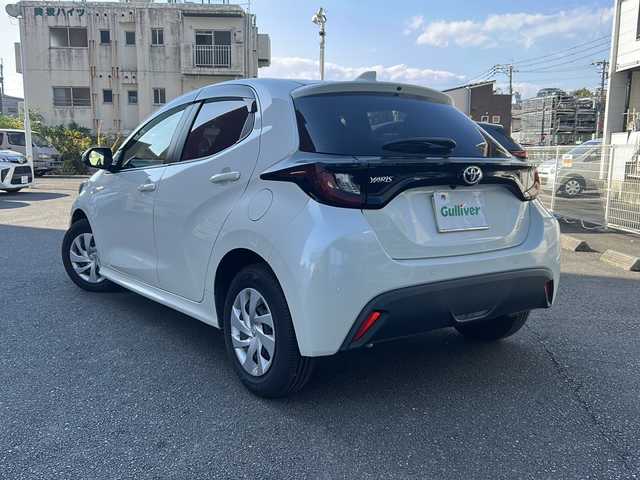 トヨタ ヤリス G 宮崎県 2021(令3)年 4.7万km ホワイトパールクリスタルシャイン 純正ナビ Bluetooth バックカメラ USB入力端子 ETC 前方のみドライブレコーダー 前後コーナーセンサー パワーステアリング パワーウィンドウ LEDライト 衝突軽減システム オートライト レーダークルーズコントロール