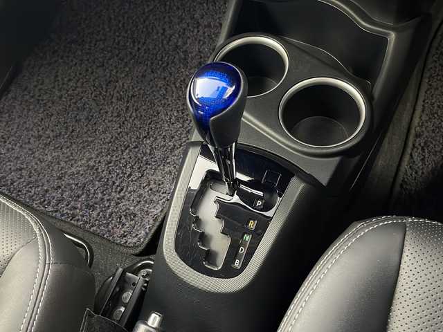 トヨタ アクア G ソフトレザーセレクション 栃木県 2017(平29)年 1.5万km クリアエメラルドパールクリスタルシャイン 純正ナビ/（AM/FM/TV/BT）/トヨタセーフティセンス/・プリクラッシュセーフティ/・レーントレーシングアシスト/・レーンディパーチャーアラート/・ロードサインアシスト/・レーダークルーズコントロール/・オートマチックハイビーム/・先行車発進アラーム/・プロアクティブドライビングアシスト/・レーンチェンジアシスト/・緊急時操舵支援機能/ETC2.0/ドライブレコーダー/バックカメラ/ＬＥＤヘッドライト/シートヒーター/電動格納ミラー