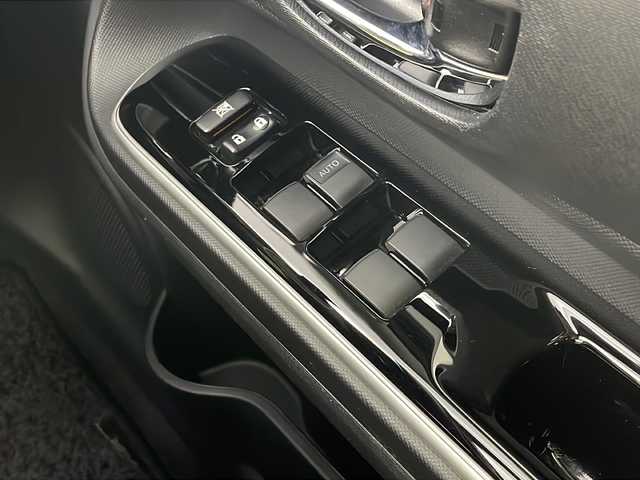 トヨタ アクア G ソフトレザーセレクション 栃木県 2017(平29)年 1.5万km クリアエメラルドパールクリスタルシャイン 純正ナビ/（AM/FM/TV/BT）/トヨタセーフティセンス/・プリクラッシュセーフティ/・レーントレーシングアシスト/・レーンディパーチャーアラート/・ロードサインアシスト/・レーダークルーズコントロール/・オートマチックハイビーム/・先行車発進アラーム/・プロアクティブドライビングアシスト/・レーンチェンジアシスト/・緊急時操舵支援機能/ETC2.0/ドライブレコーダー/バックカメラ/ＬＥＤヘッドライト/シートヒーター/電動格納ミラー