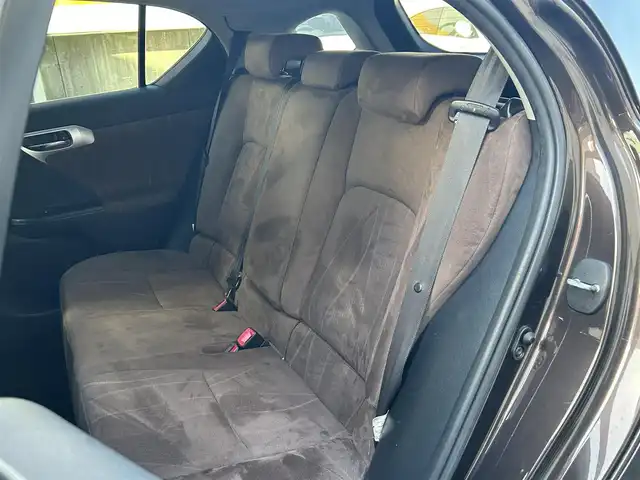 レクサス ＣＴ 200h バージョンC 静岡県 2011(平23)年 12.7万km ファイアーアゲートマイカメタリック ワンオーナー/純正ナビ/フルセグTV/DVD/CD/バックカメラ/前席シートヒーター/クルーズコントロール/ビルトインETC/オートライト/パドルシフト/ステアリングスイッチ/スマートキー×2/保証書/取扱説明書/ナビ取扱説明書