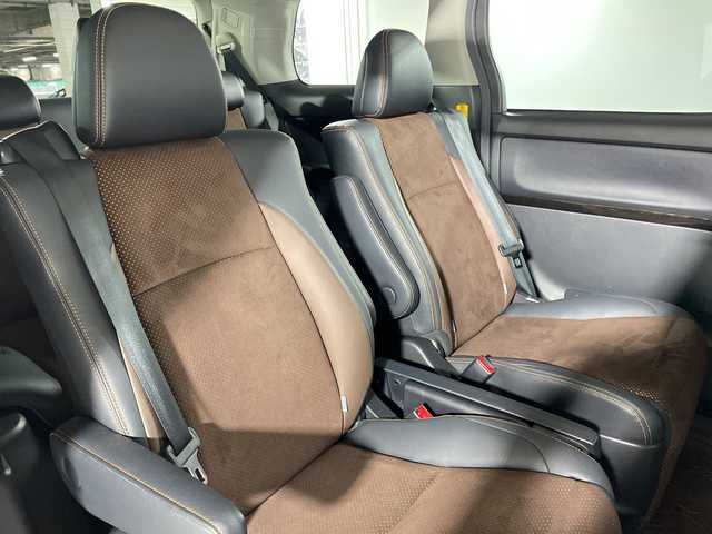 トヨタ アルファード 240S タイプゴールドⅡ 福岡県 2014(平26)年 3.3万km ホワイトパールクリスタルシャイン ALPINEメモリーナビゲーション/フルセグテレビ/バックカメラ/ALPINE11型フリップダウンモニター/サンルーフ/両側パワースライドドア/ハーフレザーシート/オートライト/HIDヘッドライト/クルーズコントロール/スマートキー/プッシュスタートエンジン/ETC/純正18インチアルミホイール