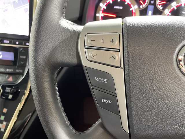 トヨタ アルファード 240S タイプゴールドⅡ 福岡県 2014(平26)年 3.3万km ホワイトパールクリスタルシャイン ALPINEメモリーナビゲーション/フルセグテレビ/バックカメラ/ALPINE11型フリップダウンモニター/サンルーフ/両側パワースライドドア/ハーフレザーシート/オートライト/HIDヘッドライト/クルーズコントロール/スマートキー/プッシュスタートエンジン/ETC/純正18インチアルミホイール