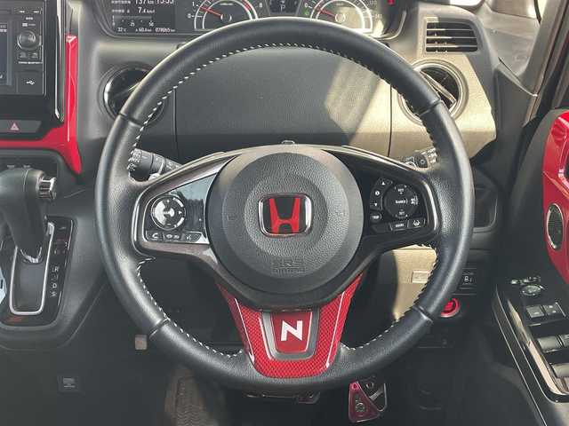 ホンダ Ｎ ＢＯＸ カスタム EX ターボ 道央・札幌 2018(平30)年 7.8万km クリスタルブラックパール ・４WD/・ワンオーナー/・ホンダセンシング/・純正オーディオ/　CD＆AM＆FM＆ワンセグTV/・両側パワースライドドア/・コーナーセンサー/・レーンキープアシスト/・レーダークルーズコントロール/・パドルシフト/・ドライブレコーダー/・純正エンジンスターター/・オートエアコン/・フリップダウンモニター/・オートライト/・オートリトラミラー/・ビルトインETC/・シートヒーター/・プッシュスタート/・スマートキー/・純正フロアマット/・ウィンカーミラー/・フォグライト/・ドアバイザー/・スペアキー