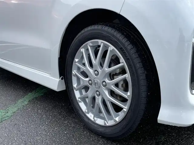 ホンダ Ｎ ＢＯＸ カスタム L ターボ 長崎県 2022(令4)年 3.2万km プラチナホワイトパール 純正ナビ/（フルセグ・CD・DVD・BT・SD・USB）/バックカメラ/両側パワースライドドア/ETC/ホンダセンシング/レーダークルーズコントロール/シートヒーター/ステアリングスイッチ/スペアキー/クリアランスソナー/パドルシフト/スマートキー/レーンキープアシスト/LEDヘッドライト/オートライト/ハーフレザーシート/新車保証書/取扱説明書
