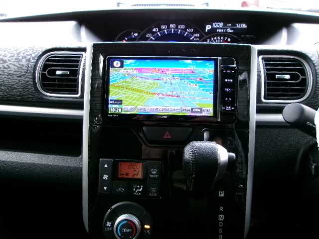 ダイハツ タント カスタム RS トップED SA 奈良県 2014(平26)年 0.8万km ブラックマイカメタリック /スマートキー/スペアキー1個有/スマートアシスト/両側パワースライドドア/LEDヘッドライト/オートライト/イクリプスメモリーナビ地デジフルセグTV/　「AVN-Z04iW」/バックカメラ/ハンドルスイッチ/革巻きステアリング/合皮ハーフレザーシート/登録時走行7338km/15インチアルミ