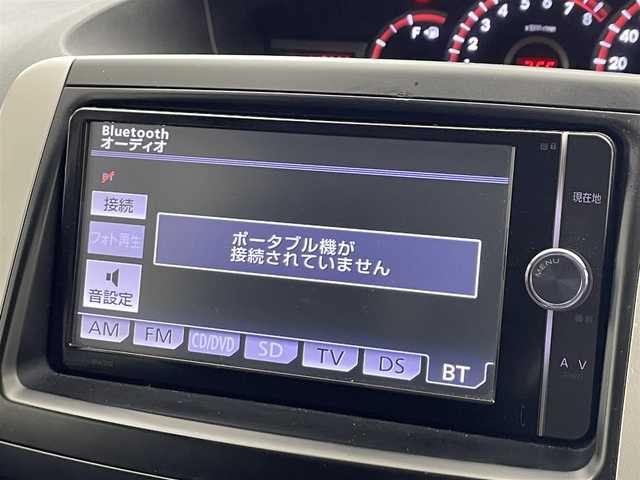 トヨタ ノア Si 滋賀県 2010(平22)年 11.3万km ブラック 禁煙車/純正ナビ/（CD/DVD/フルセグTV/BT/FM/AM）/バックカメラ/ETC/両側パワースライドドア/パドルシフト/ステアリングスイッチ/HIDヘッドライト/ドアバイザー/純正フロアマット/純正16インチAW
