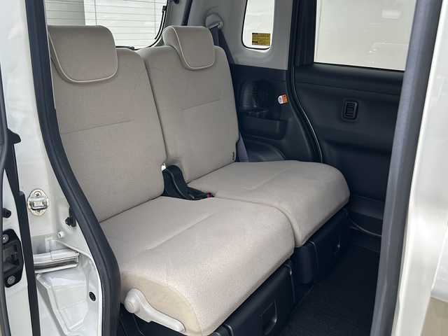 ダイハツ ムーヴ キャンバス X LTD メイクアッフ SA Ⅱ 埼玉県 2016(平28)年 8.4万km パールホワイトⅢ/ナチュラルベージュマイカメタリック 2トーン (株)IDOMが運営する【じしゃロン熊谷店】の自社ローン専用車両になりますこちらは現金またはオートローンご利用時の価格です。自社ローンご希望の方は別途その旨お申付け下さい/純正メモリナビ/（フルセグTV/Bluetooth/CD/DVD/AM/FM）/ETC/バックカメラ/スマートアシスト/・衝突回避支援ブレーキ機能/・誤発進抑制機能/・衝突警報機能/・先行車発進お知らせ機能/ドライブレコーダー/両側パワースライドドア/アイドリングストップ/ステアリングリモコン/純正フロアマット/純正ドアバイザー/プッシュスタート/車両・ナビ取扱説明書/保証書
