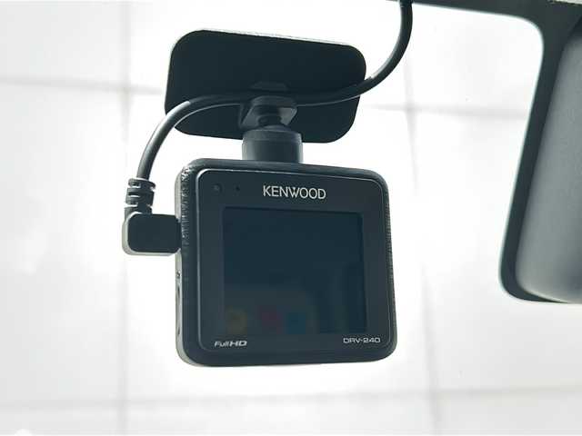 ダイハツ ムーヴ キャンバス X LTD メイクアッフ SA Ⅱ 埼玉県 2016(平28)年 8.4万km パールホワイトⅢ/ナチュラルベージュマイカメタリック 2トーン (株)IDOMが運営する【じしゃロン熊谷店】の自社ローン専用車両になりますこちらは現金またはオートローンご利用時の価格です。自社ローンご希望の方は別途その旨お申付け下さい/純正メモリナビ/（フルセグTV/Bluetooth/CD/DVD/AM/FM）/ETC/バックカメラ/スマートアシスト/・衝突回避支援ブレーキ機能/・誤発進抑制機能/・衝突警報機能/・先行車発進お知らせ機能/ドライブレコーダー/両側パワースライドドア/アイドリングストップ/ステアリングリモコン/純正フロアマット/純正ドアバイザー/プッシュスタート/車両・ナビ取扱説明書/保証書