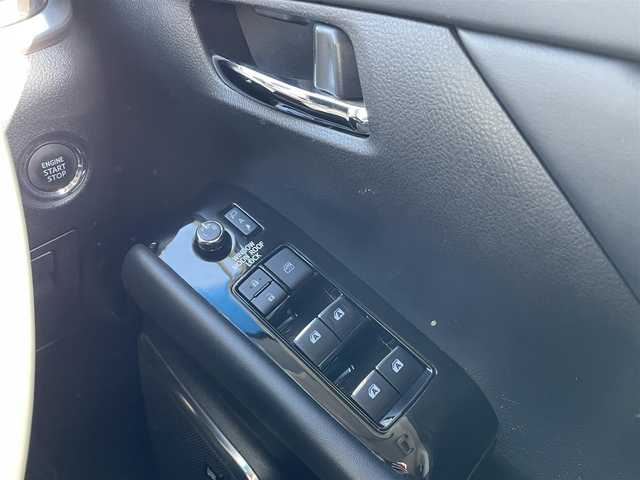 トヨタ アルファード S Cパッケージ 岡山県 2020(令2)年 3.1万km ホワイトパールクリスタルシャイン 純正9.2インチTコネクトナビ＋JBLサウンド/フルセグTV、CD、DVD、Bluetooth、AM、FM/USB、HDMI/純正12.1型リアエンターテイメントシステム/モデリスタエアロ/サンルーフ/ドライブレコーダー/ビルトインETC2.0/全方位カメラ/トヨタセーフティセンス/・プリクラッシュセーフティ/・レーントレーシングアシスト/・レーダークルーズコントロール/・ロードサインアシスト/・アダブティブハイビームシステム/・オートマチックハイビーム/先行車発進告知機能/ブラインドスポットモニター/デジタルインナーミラー/インテリジェントクリアランスソナー/電動パーキングブレーキ/ブレーキホールド/ステアリングヒーター/前席シートヒーター/前席ベンチレーション/運転席メモリーシート/前席パワーシート/パワーバックドア