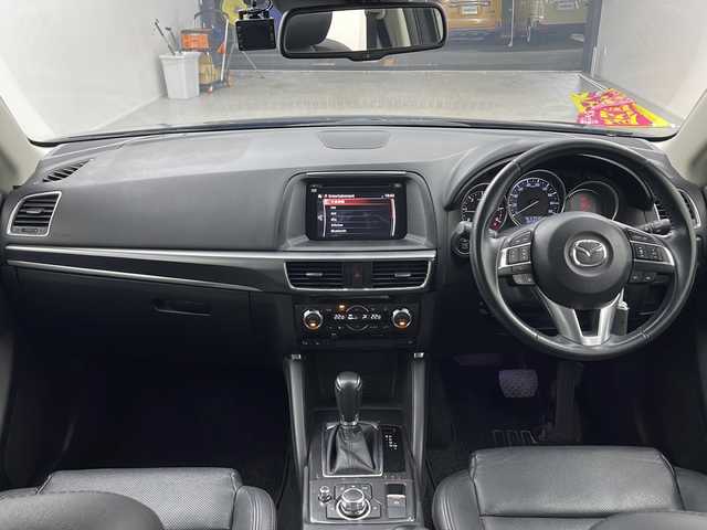 マツダ ＣＸ－５ XD Lパッケージ 大阪府 2016(平28)年 6.7万km メテオグレーマイカ 純正SDナビ/【AM/FM/CD/DVD/Bluetooth/フルセグTV】/バックカメラ/ETC/前後ドライブレコーダー/【SN-TW86】/スマートシティブレーキサポート/・スマートブレーキサポート/・誤発進抑制機能/・レーンキープアシスト/・ドライバーアテンションアラート/・車間認知システム/ブラインドスポットモニター/前後コーナーセンサー/レーダークルーズコントロール/黒レザーシート/D/N席パワーシート/D/N席シートヒーター/純正19インチAW/純正フロアマット/ドアバイザー/電格ウィンカーミラー/スペアキー×1