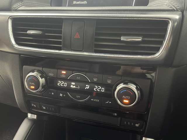 マツダ ＣＸ－５ XD Lパッケージ 大阪府 2016(平28)年 6.7万km メテオグレーマイカ 純正SDナビ/【AM/FM/CD/DVD/Bluetooth/フルセグTV】/バックカメラ/ETC/前後ドライブレコーダー/【SN-TW86】/スマートシティブレーキサポート/・スマートブレーキサポート/・誤発進抑制機能/・レーンキープアシスト/・ドライバーアテンションアラート/・車間認知システム/ブラインドスポットモニター/前後コーナーセンサー/レーダークルーズコントロール/黒レザーシート/D/N席パワーシート/D/N席シートヒーター/純正19インチAW/純正フロアマット/ドアバイザー/電格ウィンカーミラー/スペアキー×1