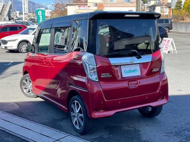 日産 デイズ ルークス ハイウェイスターX Gパッケージ 静岡県 2019(令1)年 7.1万km スパークリングレッド/ブラック ●純正ナビ/(フルセグ/CD/DVD/Bluetooth/iPod)/(MM518D-W)/●全方位カメラ/●インテリジェントエマージェンシーブレーキ/●レーンキープアシスト/●前後コーナーセンサー/●LEDヘッドライト＆フォグランプ/●オートライト/●オートマチックハイビーム/●革巻きステアリング/●ステアリングスイッチ/●ETC2.0/●前方ドライブレコーダー/●ドアバイザー/●スマートキー/●プッシュスタート/●純正フロアマット/●純正15インチアルミホイール/●ダブル＋サイドSRS＋ABS/●保証書/●取扱説明書