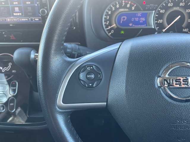 日産 デイズ ルークス ハイウェイスターX Gパッケージ 静岡県 2019(令1)年 7.1万km スパークリングレッド/ブラック ●純正ナビ/(フルセグ/CD/DVD/Bluetooth/iPod)/(MM518D-W)/●全方位カメラ/●インテリジェントエマージェンシーブレーキ/●レーンキープアシスト/●前後コーナーセンサー/●LEDヘッドライト＆フォグランプ/●オートライト/●オートマチックハイビーム/●革巻きステアリング/●ステアリングスイッチ/●ETC2.0/●前方ドライブレコーダー/●ドアバイザー/●スマートキー/●プッシュスタート/●純正フロアマット/●純正15インチアルミホイール/●ダブル＋サイドSRS＋ABS/●保証書/●取扱説明書