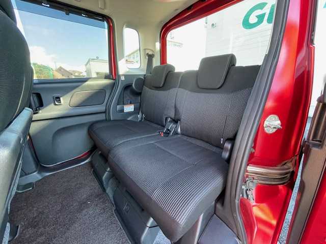 日産 デイズ ルークス ハイウェイスターX Gパッケージ 静岡県 2019(令1)年 7.1万km スパークリングレッド/ブラック ●純正ナビ/(フルセグ/CD/DVD/Bluetooth/iPod)/(MM518D-W)/●全方位カメラ/●インテリジェントエマージェンシーブレーキ/●レーンキープアシスト/●前後コーナーセンサー/●LEDヘッドライト＆フォグランプ/●オートライト/●オートマチックハイビーム/●革巻きステアリング/●ステアリングスイッチ/●ETC2.0/●前方ドライブレコーダー/●ドアバイザー/●スマートキー/●プッシュスタート/●純正フロアマット/●純正15インチアルミホイール/●ダブル＋サイドSRS＋ABS/●保証書/●取扱説明書