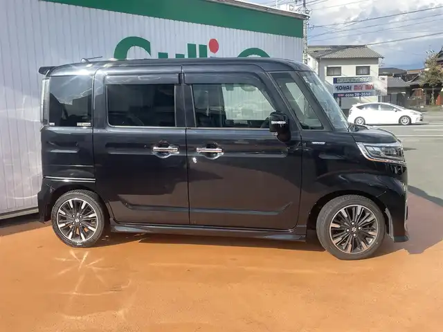 スズキ スペーシア カスタム HYBRID XS 三重県 2018(平30)年 3.8万km ブルーイッシュブラックパール3 純正ナビ/全方位モニター用カメラパッケージ/セーフティサポート/パワースライドドア（運転席側/助手席側）/LEDヘッドライト/オートライト/ボディ同色電動オート格納ドアミラー/サイドシルスポイラー/ボディ同色リアスポイラー/リアエアロバンパー/165/55R15タイヤ/　＊15インチアルミホイール/オートエアコン/シートヒーター（運転席）/キーレス/プッシュスタート