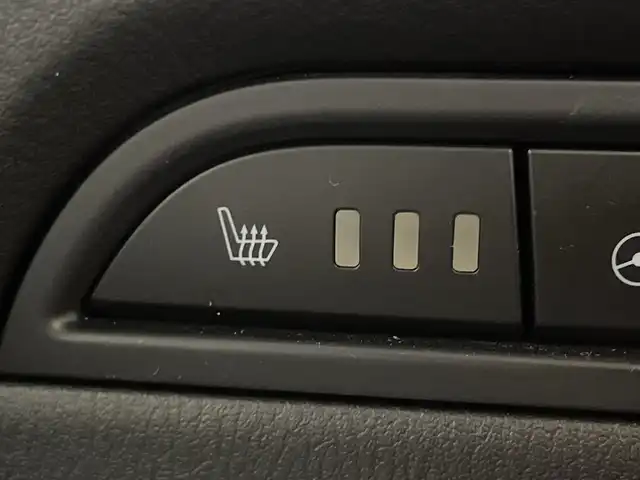 マツダ ＣＸ－５ 25S Lパッケージ 神奈川県 2017(平29)年 6万km ジェットブラックマイカ 純正ナビゲーション/Bluetooth　フルセグ　USB  CD DVD AUX/バックカメラ/サイドカメラ/BOSEプレミアムサウンド/i-ACTIVSENSE/アドバンストスマートシティブレーキサポート/後退時スマートシティブレーキサポート/誤発進抑制制御/スマートブレーキサポート/レーダークルーズコントロール/ブラインドスポットモニタリング/車線逸脱警報システム/レーンキープアシストシステム/リアパーキングセンサー/ドライバーアテンションアラート/シートヒーター/パワーシート（D＋N席）/シートヒーター（D＋N席）/シートメモリ（D席）/ETC2.0/純正前後ドライブレコーダー/純正フロアマット/ステアリングスイッチ/ステアリングヒーター/革巻きステアリング/レザーシート/MTモード付AT/sportsモード/アイドリングストップ/電動サイドブレーキ/ヘッドアップディスプレイ/LEDヘッドライト/オートライト/オートマチックハイビーム/純正19インチAW/純正ドアバイザー/コーナーセンサー/フォグランプ/電動格納ミラー/ウィンカーミラー