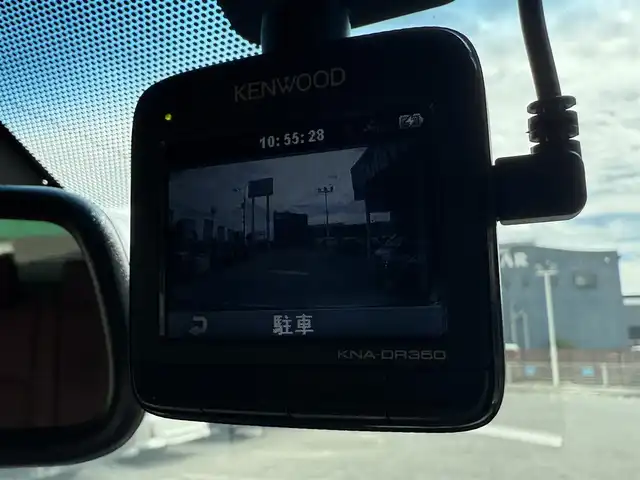 レクサス ＮＸ 200t Iパッケージ 千葉県 2017(平29)年 1.3万km ソニックチタニウム 純正メモリナビ（AM/FM/CD/DVD/Bluetooth）/フルセグTV/ワンオーナー/レーダークルーズコントロール/ETC2.0/バックカメラ/サイドカメラ/パドルシフト/ステアリングヒーター/シートヒーター/パワーシート/レザーシート/電動リアゲート/MTモード付AT/3眼LEDヘッドライト/フォグライト/オートマチックハイビーム/前後ドライブレコーダー/純正アルミホイール/純正フロアマット/スマートキー/USB/プッシュスタート/スペアキー/保証書/取扱説明書