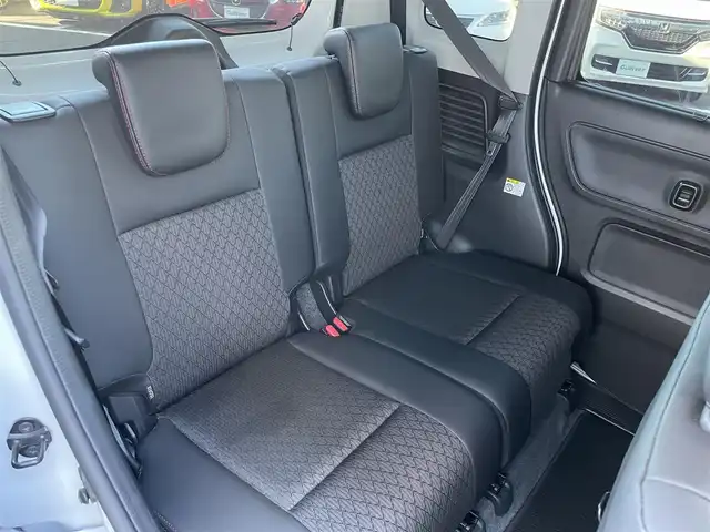 スズキ スペーシア カスタム HYBRID XS ターボ 佐賀県 2019(平31)年 7.9万km ピュアホワイトP デュアルセンサーブレーキサポート/クルーズコントロール/リアセンサー/純正8型SDナビ/・全方位カメラ/・フルセグTV/BT/CD/DVD/両側パワースライドドア/純正15インチAW/LEDヘッドライト/オートライト/フォグランプ/ハーフレザーシート（合皮）/シートヒーター/ETC/パドルシフト/ステアリングスイッチ/リアサーキュレーター/リアサンシェード/リアシートテーブル/プッシュスタート/フロアマット/エアバックW/サイド/カーテン/スペアキー×1/保証書