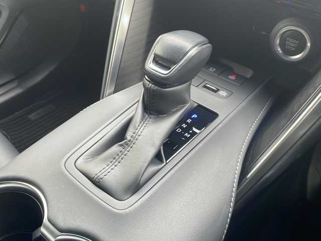 トヨタ ハリアー Z 山形県 2022(令4)年 1.2万km ブラック ・純正ディスプレイオーディオ/フルセグ/Bluetooth//AppleCarPlay/AndroidAuto/・JBLプレミアムサウンドシステム/・前後ドラレコ/・バックカメラ/・ビルトインETC2.0/・MTモード付きAT/・レーダークルーズコントロール/・レーントレーシングアシスト/・プリクラッシュセーフティ/・パーキングサポートブレーキ/・前後クリアランスソナー/・ブラインドスポットモニター/・ロードサインアシスト/・先行車発進告知/・オートマチックハイビーム/・ヘッドアップディスプレイ/・デジタルインナーミラー/・D席パワーシート/・電動テレスコピック/・ハンズフリーパワーバックドア/・純正AW/・純正マット/・スペアキー1本/・保証書/・取扱説明書