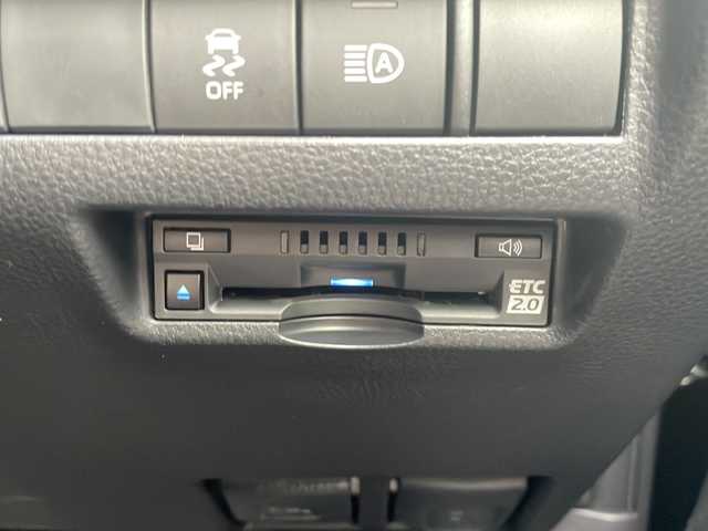 トヨタ ハリアー Z 山形県 2022(令4)年 1.2万km ブラック ・純正ディスプレイオーディオ/フルセグ/Bluetooth//AppleCarPlay/AndroidAuto/・JBLプレミアムサウンドシステム/・前後ドラレコ/・バックカメラ/・ビルトインETC2.0/・MTモード付きAT/・レーダークルーズコントロール/・レーントレーシングアシスト/・プリクラッシュセーフティ/・パーキングサポートブレーキ/・前後クリアランスソナー/・ブラインドスポットモニター/・ロードサインアシスト/・先行車発進告知/・オートマチックハイビーム/・ヘッドアップディスプレイ/・デジタルインナーミラー/・D席パワーシート/・電動テレスコピック/・ハンズフリーパワーバックドア/・純正AW/・純正マット/・スペアキー1本/・保証書/・取扱説明書