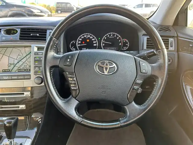 トヨタ クラウン マジェスタ Aタイプ 宮城県 2007(平19)年 11.4万km ホワイトパールクリスタルシャイン 純正メーカーオプションナビ/クルーズコントロール/ETC/バックカメラ/前席パワーシート/ヘッドアップディスプレイ/オートライト/純正17インチアルミホイール