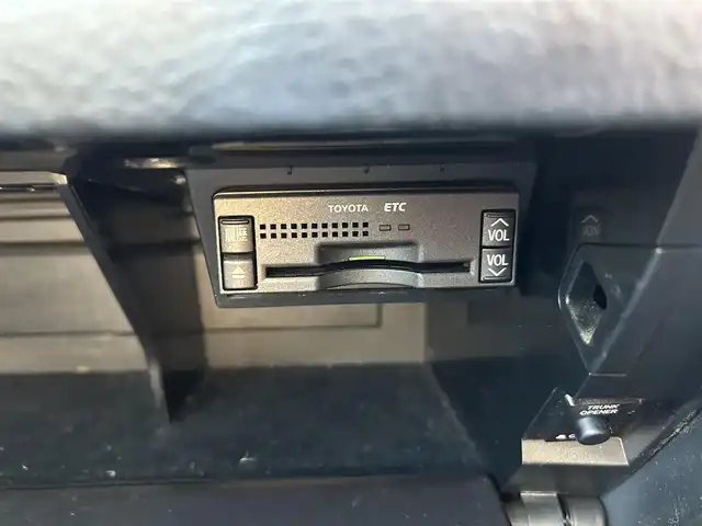 トヨタ クラウン マジェスタ Aタイプ 宮城県 2007(平19)年 11.4万km ホワイトパールクリスタルシャイン 純正メーカーオプションナビ/クルーズコントロール/ETC/バックカメラ/前席パワーシート/ヘッドアップディスプレイ/オートライト/純正17インチアルミホイール