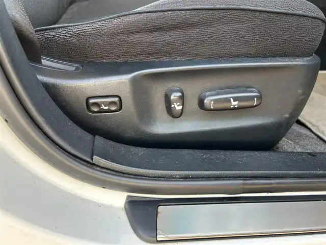 トヨタ クラウン マジェスタ Aタイプ 宮城県 2007(平19)年 11.4万km ホワイトパールクリスタルシャイン 純正メーカーオプションナビ/クルーズコントロール/ETC/バックカメラ/前席パワーシート/ヘッドアップディスプレイ/オートライト/純正17インチアルミホイール