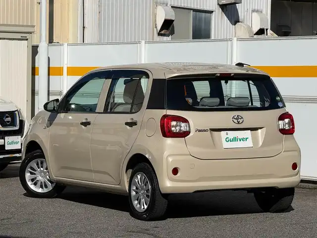 トヨタ パッソ X 愛知県 2016(平28)年 3.3万km キナコメタリック /禁煙//社外メモリナビ//フルセグ//CD/SD/BT/USB/iPod/AM/FM//ETC//アイドリングストップ//キーレス//横滑り防止//電動格納ミラー//ISOFIX//純正フロアマット//純正ドアバイザー//保証書//取扱説明書//スペアキー