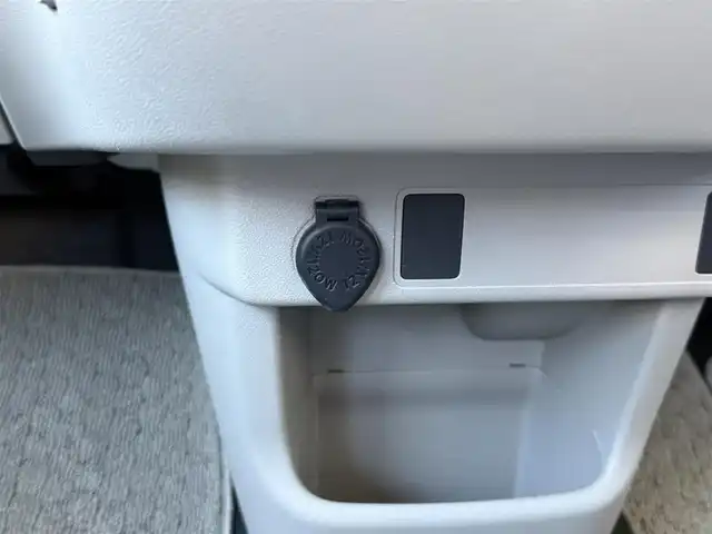 トヨタ パッソ X 愛知県 2016(平28)年 3.3万km キナコメタリック /禁煙//社外メモリナビ//フルセグ//CD/SD/BT/USB/iPod/AM/FM//ETC//アイドリングストップ//キーレス//横滑り防止//電動格納ミラー//ISOFIX//純正フロアマット//純正ドアバイザー//保証書//取扱説明書//スペアキー