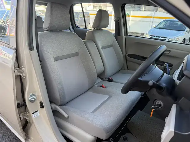 トヨタ パッソ X 愛知県 2016(平28)年 3.3万km キナコメタリック /禁煙//社外メモリナビ//フルセグ//CD/SD/BT/USB/iPod/AM/FM//ETC//アイドリングストップ//キーレス//横滑り防止//電動格納ミラー//ISOFIX//純正フロアマット//純正ドアバイザー//保証書//取扱説明書//スペアキー