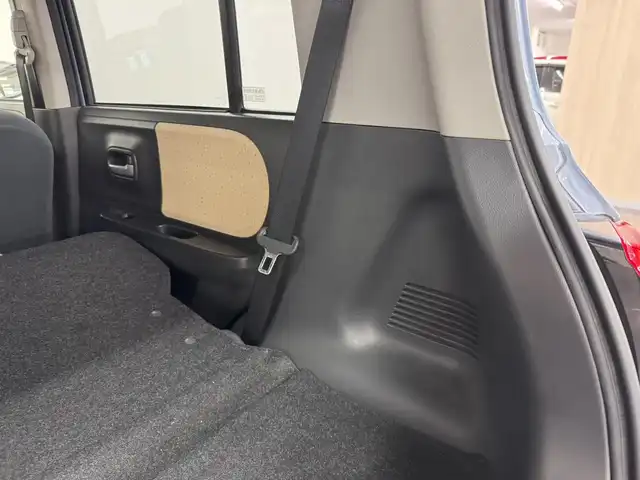 スズキ ラパン X 三重県 2011(平23)年 5.7万km エアブルーM/ホワイト ガソリン/FF/インパネCVT/ケンウッド 6.1インチ『彩速ナビ』 MDV-323/（FM/AM/CD/DVD/TV/SD/AUX/USB/RCA）/バックカメラ/ドライブレコーダー 前後/安全/・ABS/・運転席・助手席エアバッグ/・衝突安全ボディ/装備/・プッシュスタート/・スマートキーx1/・マニュアルエアコン/・LEDヘッドライト（電球から打替）/・ヘッドライトレベライザー/・電動格納ドアミラー/・集中式ドアロック/・純正14inAW/・保/取/など