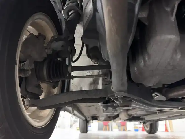 スズキ ラパン X 三重県 2011(平23)年 5.7万km エアブルーM/ホワイト ガソリン/FF/インパネCVT/ケンウッド 6.1インチ『彩速ナビ』 MDV-323/（FM/AM/CD/DVD/TV/SD/AUX/USB/RCA）/バックカメラ/ドライブレコーダー 前後/安全/・ABS/・運転席・助手席エアバッグ/・衝突安全ボディ/装備/・プッシュスタート/・スマートキーx1/・マニュアルエアコン/・LEDヘッドライト（電球から打替）/・ヘッドライトレベライザー/・電動格納ドアミラー/・集中式ドアロック/・純正14inAW/・保/取/など