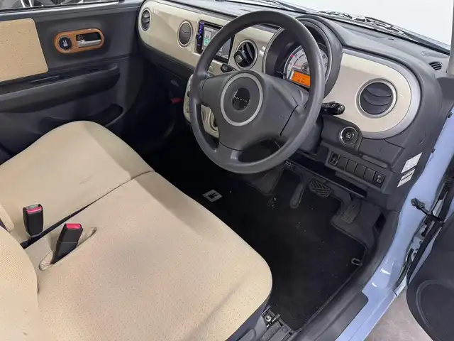 スズキ ラパン X 三重県 2011(平23)年 5.7万km エアブルーM/ホワイト ガソリン/FF/インパネCVT/ケンウッド 6.1インチ『彩速ナビ』 MDV-323/（FM/AM/CD/DVD/TV/SD/AUX/USB/RCA）/バックカメラ/ドライブレコーダー 前後/安全/・ABS/・運転席・助手席エアバッグ/・衝突安全ボディ/装備/・プッシュスタート/・スマートキーx1/・マニュアルエアコン/・LEDヘッドライト（電球から打替）/・ヘッドライトレベライザー/・電動格納ドアミラー/・集中式ドアロック/・純正14inAW/・保/取/など