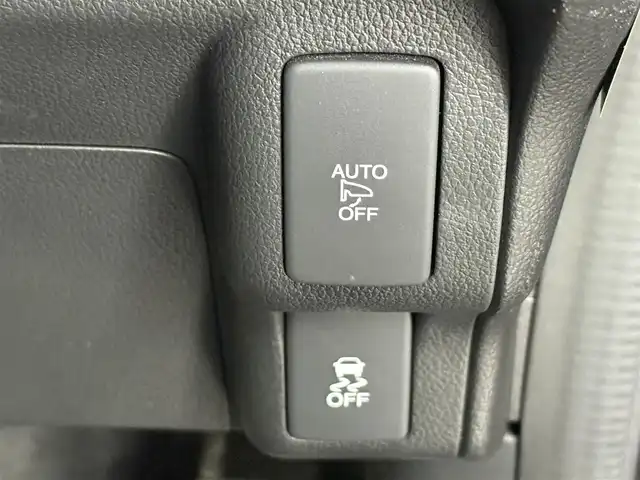 ホンダ Ｎ ＢＯＸ カスタム G Lパッケージ 愛知県 2017(平29)年 6.6万km クリスタルブラックパール 純正SDナビ（VXM-174VFXi）/・Bluetooth/・CD/・DVD/バックカメラ/ビルトインETC/ドライブレコーダー/スマートキー/パワースライドドア/純正14インチアルミホイール/ステアリングスイッチ/オートエアコン/チップアップシート/HIDヘッドライト/オートライト/ウィンカーミラー/フォグランプ