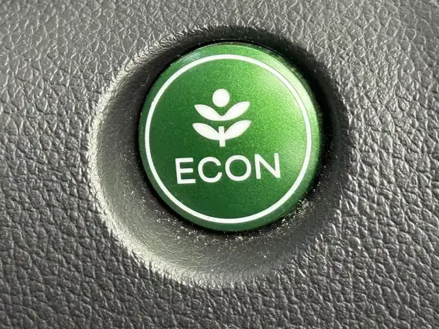 ホンダ Ｎ ＢＯＸ カスタム G Lパッケージ 愛知県 2017(平29)年 6.6万km クリスタルブラックパール 純正SDナビ（VXM-174VFXi）/・Bluetooth/・CD/・DVD/バックカメラ/ビルトインETC/ドライブレコーダー/スマートキー/パワースライドドア/純正14インチアルミホイール/ステアリングスイッチ/オートエアコン/チップアップシート/HIDヘッドライト/オートライト/ウィンカーミラー/フォグランプ