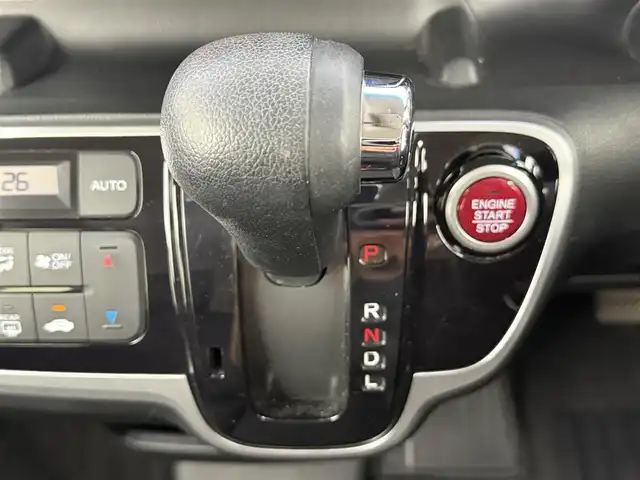 ホンダ Ｎ ＢＯＸ カスタム G Lパッケージ 愛知県 2017(平29)年 6.6万km クリスタルブラックパール 純正SDナビ（VXM-174VFXi）/・Bluetooth/・CD/・DVD/バックカメラ/ビルトインETC/ドライブレコーダー/スマートキー/パワースライドドア/純正14インチアルミホイール/ステアリングスイッチ/オートエアコン/チップアップシート/HIDヘッドライト/オートライト/ウィンカーミラー/フォグランプ