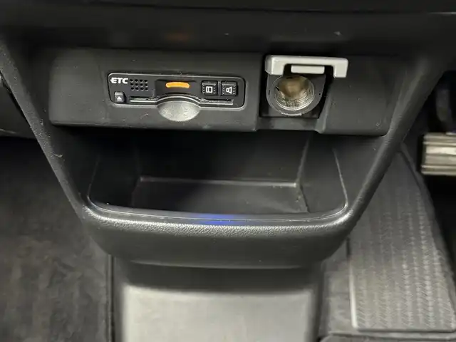 ホンダ Ｎ ＢＯＸ カスタム G Lパッケージ 愛知県 2017(平29)年 6.6万km クリスタルブラックパール 純正SDナビ（VXM-174VFXi）/・Bluetooth/・CD/・DVD/バックカメラ/ビルトインETC/ドライブレコーダー/スマートキー/パワースライドドア/純正14インチアルミホイール/ステアリングスイッチ/オートエアコン/チップアップシート/HIDヘッドライト/オートライト/ウィンカーミラー/フォグランプ