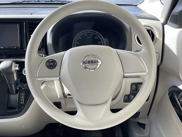 日産 デイズ ルークス X 滋賀県 2018(平30)年 4.8万km ホワイトパール 社外SDナビ/ワンセグテレビ（走行中視聴可能）/バックカメラ/全方位カメラ/アイドリングストップ/電格ミラー/プッシュスタート/片側パワースライドドア/前後コーナーセンサー/スペアキー1本/AM/FM/CD/SD/Bluetooth/衝突軽減システム