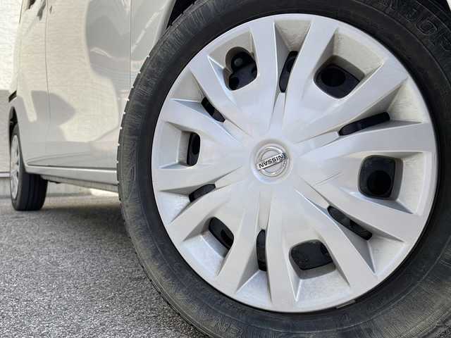 日産 デイズ ルークス X 滋賀県 2018(平30)年 4.8万km ホワイトパール 社外SDナビ/ワンセグテレビ（走行中視聴可能）/バックカメラ/全方位カメラ/アイドリングストップ/電格ミラー/プッシュスタート/片側パワースライドドア/前後コーナーセンサー/スペアキー1本/AM/FM/CD/SD/Bluetooth/衝突軽減システム