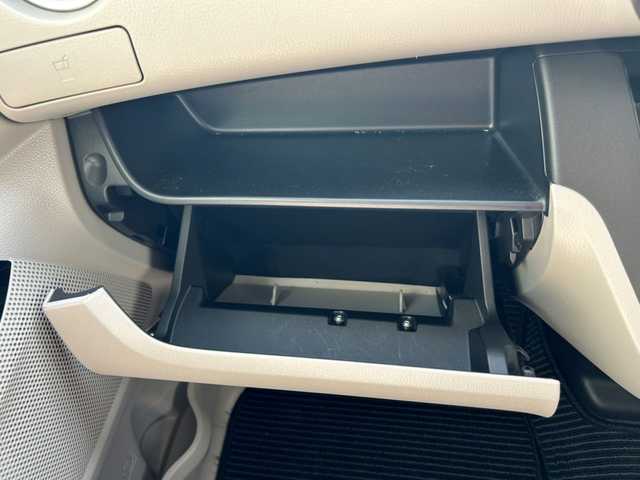 日産 デイズ ルークス X 京都府 2018(平30)年 4.8万km ホワイトパール (株)IDOMが運営する【じしゃロン伏見店】の自社ローン対象車両になります。こちらは現金ご利用時の価格です。自社ローンご希望の方は別途その旨お申付け下さい。/社外ナビ＜CN-E300D＞/(ワンセグTV/Bluetooth/CD)/バックカメラ/アラウンドビューモニター/アイドリングストップ/電格ミラー/プッシュスタート/片側パワースライドドア/前後コーナーセンサー/衝突軽減システム