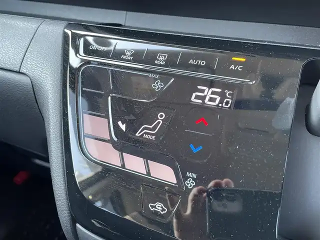 日産 ルークス HWS X プロパイロットED 大阪府 2020(令2)年 10万km フローズンバニラパール (株)IDOMが運営する【じしゃロン東大阪店】の自社ローン専用車両になりますこちらは現金またはオートローンご利用時の価格です。自社ローンご希望の方は別途その旨お申付け下さい/プロパイロット/アラウンドビューモニター/純正9インチSDナビ【MM320D-L】/(フルセグTV/CD/DVD/BT/USB/ラジオ/SD/SDREC)/両側パワースライドドア/エマージェンシーブレーキ/前後クリアランスソナー/アイドリングストップ/ドライブレコーダー/ビルトインETC2.0/インテリジェントキー/LEDヘッドライト/SOSコール/取説（車両・ナビ）＆保証書