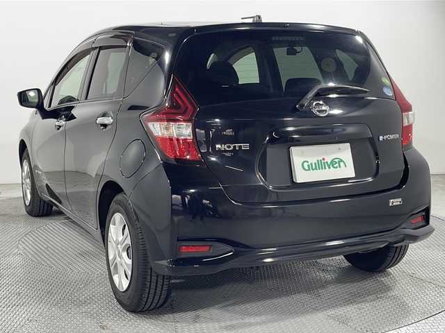 日産 ノート e－パワー X 広島県 2018(平30)年 4.9万km スーパーブラック 社外ナビ　/フルセグ　/レーンキープアシスト　/衝突軽減ブレーキ　/コーナーセンサー　/踏み間違い防止　/ＬＥＤヘッドランプ　/スマートキー　/Ｂｌｕｅｔｏｏｔｈ　/アイドリングストップ　/ETC　/ドライブレコーダー　/純正１４インチホイールキャップ/エアバック（運転席/助手席）