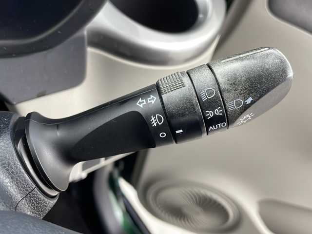 ダイハツ キャスト スタイル G リミテッド SAⅢ 鹿児島県 2019(平31)年 3.8万km ダークエメラルドマイカ 社外メモリナビ【CN-S300WD】/（Bluetooth/CD/DVD/フルセグTV）/パノラマビューモニター/前方ドライブレコーダー【DRY-ST1000】/ETC/シートヒーター【D+N席】/純正15インチアルミホイール/フロントフォグランプ/スマートキー/スマートアシスト３/レーンキープアシスト/オートマチックハイビーム/衝突被害軽減システム/誤発進抑制制御装置/先行車発進お知らせ機能