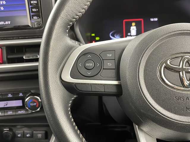 トヨタ ライズ Z 道央・札幌 2019(令1)年 5.7万km ブラックマイカメタリック/シャイニングホワイトパール ・4WD/・ターボ/・純正SＤナビ【NSCN-W68】/・ワンセグテレビ/・BluetoothAudio/・純正17インチアルミホイール/・プリクラッシュセーフティ/・レーダークルーズコントロール/・レーンキープアシスト/・コーナーセンサー/・横滑り防止システム/・D+N席シートヒーター/・デジタルインナーミラー/・アイドリングストップ/・プッシュスタート/・バックカメラ/・LEDオートライト/・オートハイビーム/・フォグランプ/・前後ドラレコ/・ETC/・保証書・取説