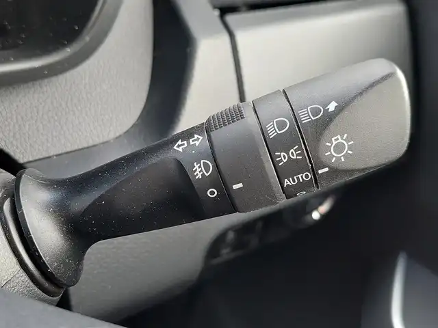 トヨタ タンク カスタムG－T 東京都 2019(平31)年 4.9万km パールホワイトⅢ 純正ナビ/バックカメラ/ビルトインETC/シートヒーター/両側パワースライドドア/アイドリングストップ/衝突軽減ブレーキ/クルーズコントロール/コーナーセンサー/オートマチックハイビーム/スマートキー/純正15インチAW