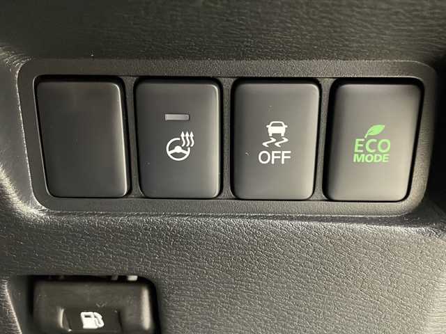 三菱 デリカＤ：５ P 鹿児島県 2023(令5)年 0.7万km アメジストブラック 純正10.1型ナビ/アラウンドビューモニター/フルセグ/ETC/ドライブレコーダー/e-Assist/・衝突軽減ブレーキ/・車線逸脱警報システム/・後側方車両検知警報システム/・誤発進抑制機能/・レーダークルーズコントロール/・オートマチックハイビーム/シートヒーター/パワーシート/ステアリングヒーター/両側パワースライドドア/パワーバックドア/パドルシフト/アイドリングストップ